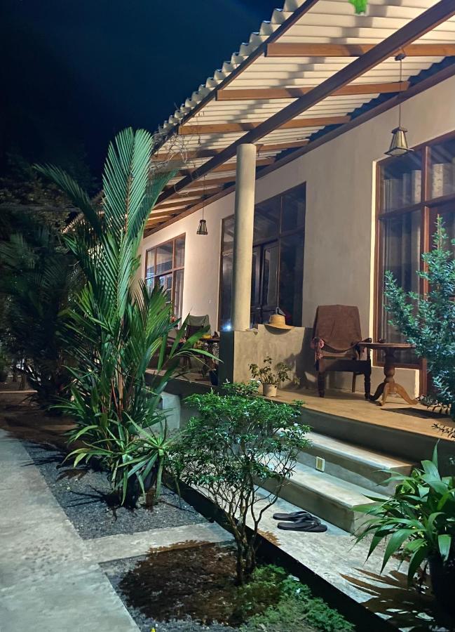 The Dale Mirissa Otel Dış mekan fotoğraf